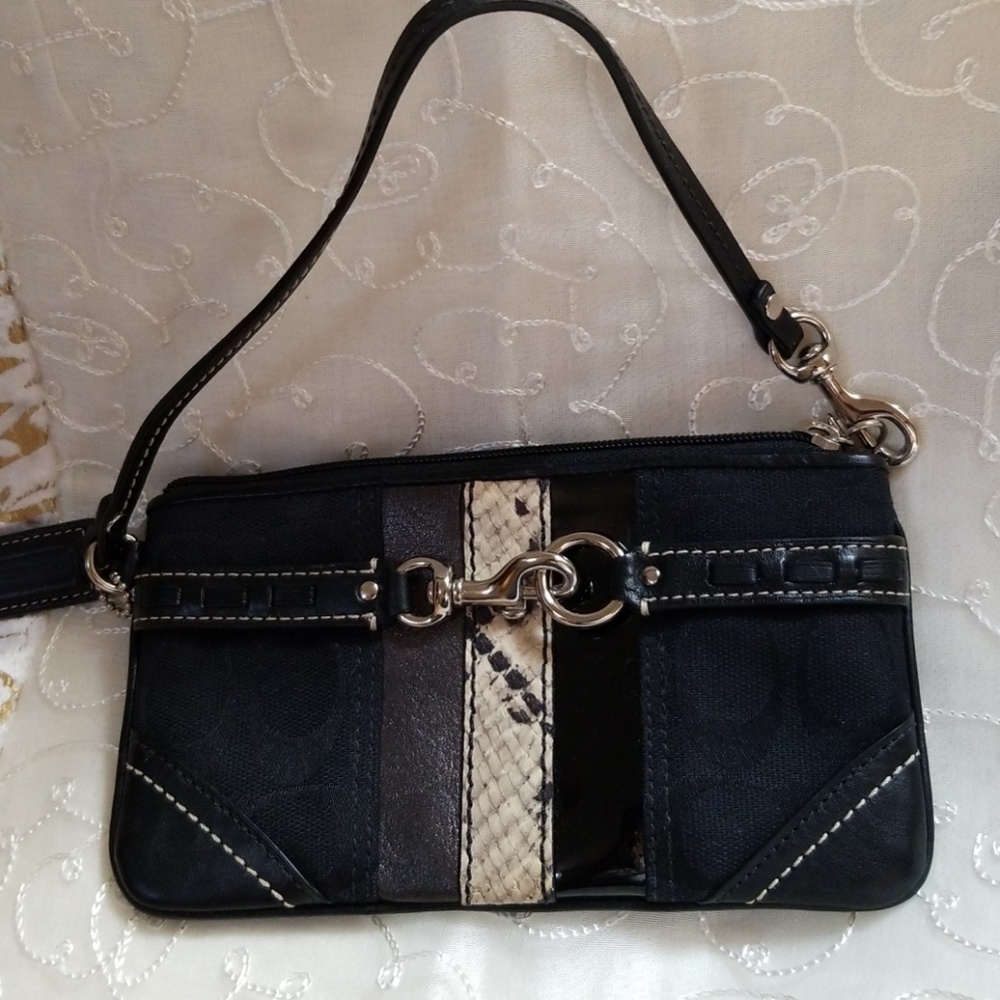 Coach Signature Wristlet - Picture 1 of 7